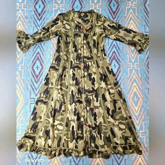 D&L DRESS CAMOUFLAGE‎ - Picture 1 of 8